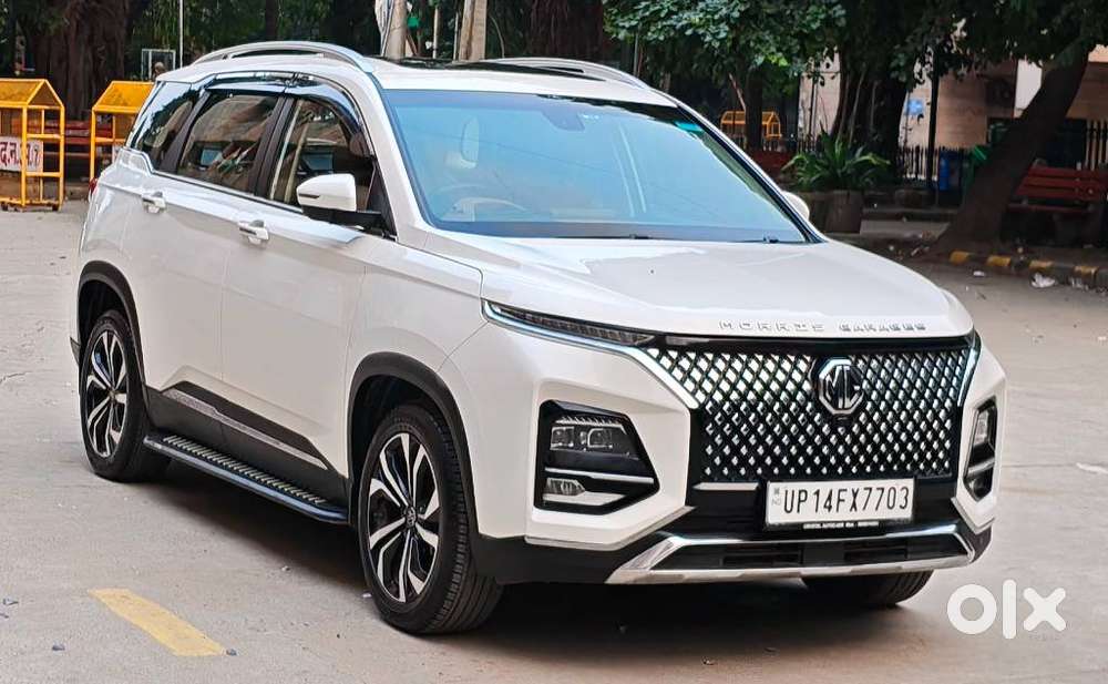 Mg Hector Plus Sharp Pro 1.5 Turbo Petrol 6 Str Dual Tone, 2024, Pet..