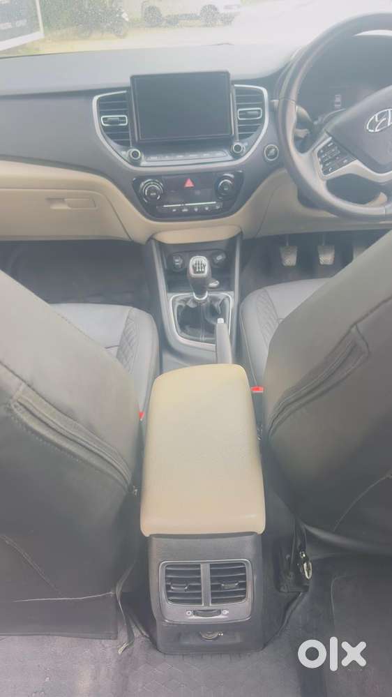 Hyundai Verna 1.5 Sx Petrol Mt, 2022, Petrol