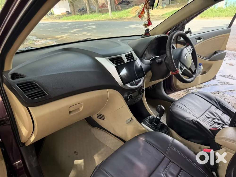 Hyundai Verna Petrol 2012