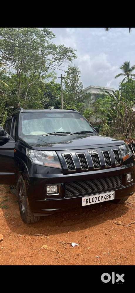 Mahindra Tuv 300 T10 Amt, 2018, Diesel