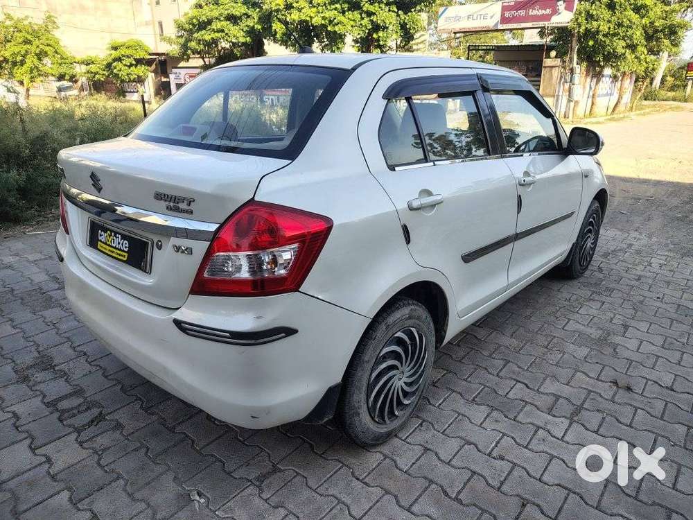 Maruti Suzuki Swift Dzire Vxi Optional, 2017, Petrol