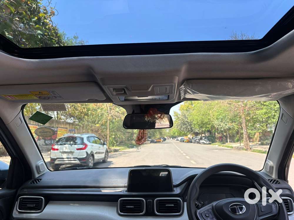 Tata Punch Accomplished Mt Sunroof, 2025, Cng & Hybrids