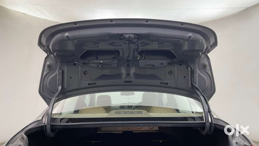 Maruti Suzuki Ciaz At Zxi, 2016, Petrol