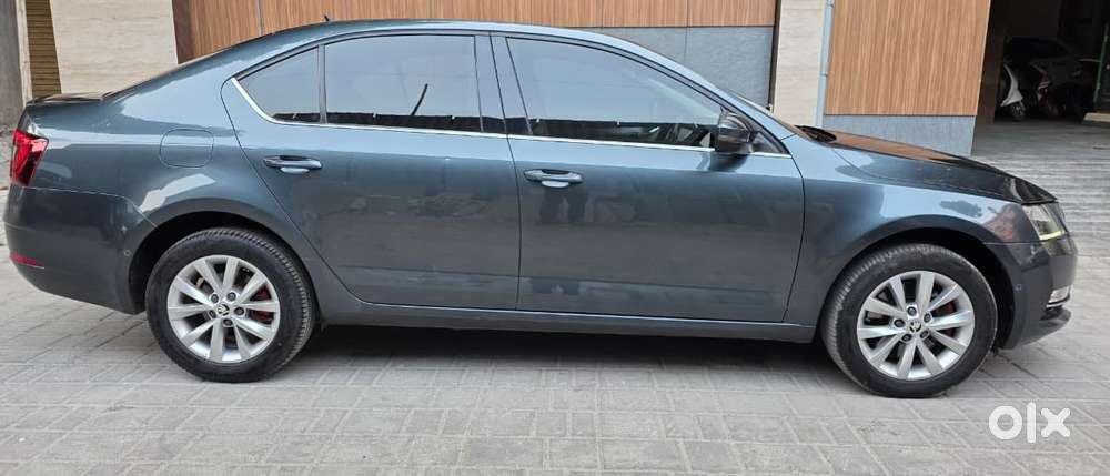 Skoda Octavia 2013-2017 Style Plus 1.8 Tsi At, 2017, Petrol