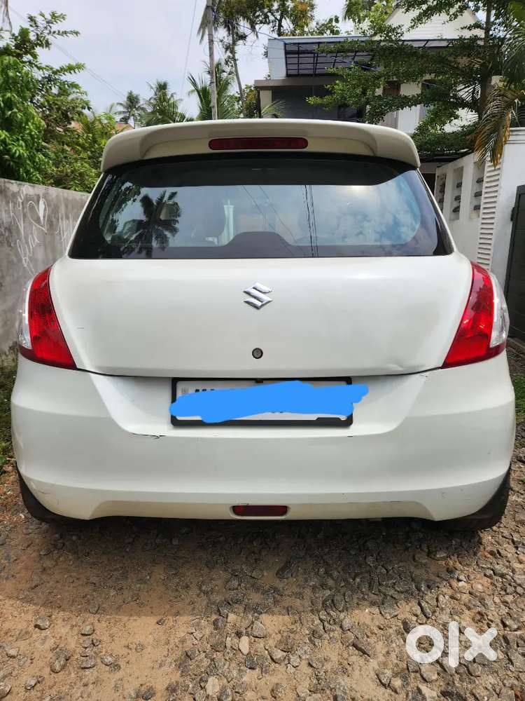 Maruti Suzuki Swift 2017 Diesel 123000 Km Driven
