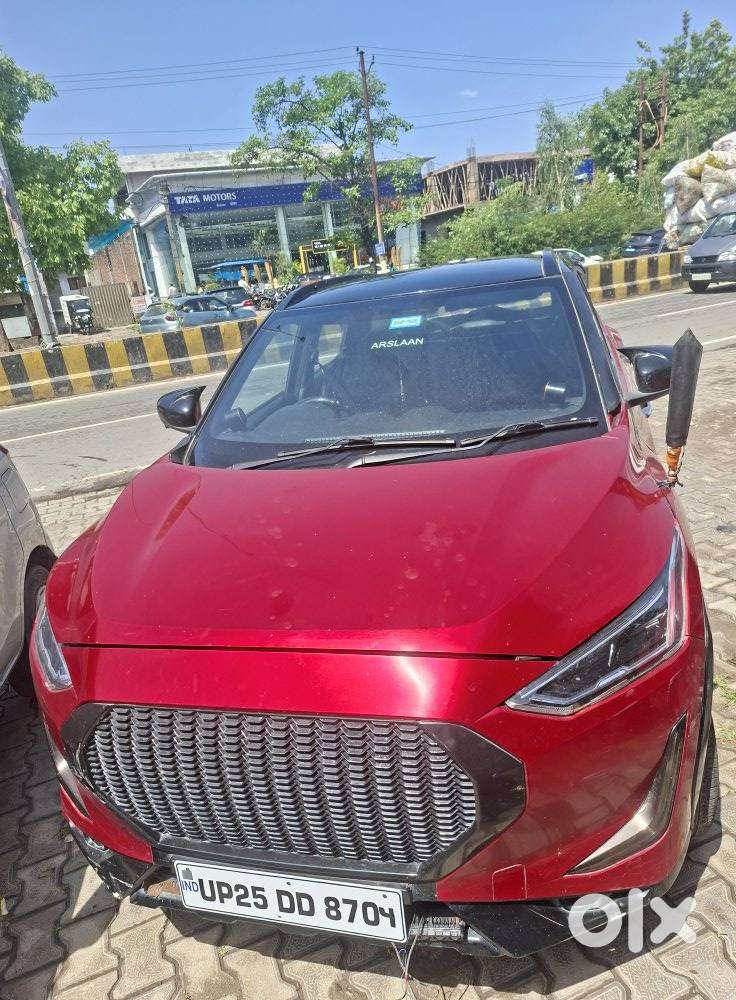 Nissan Magnite 1.0 Xv Premium Dual Tone, 2021, Petrol