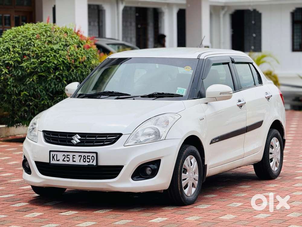 Maruti Suzuki Swift Dzire 1.2 Vxi Bsiv, 2013, Petrol