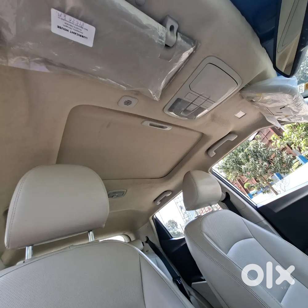 Mahindra Xuv300 2019 Petrol 74000 Km Driven