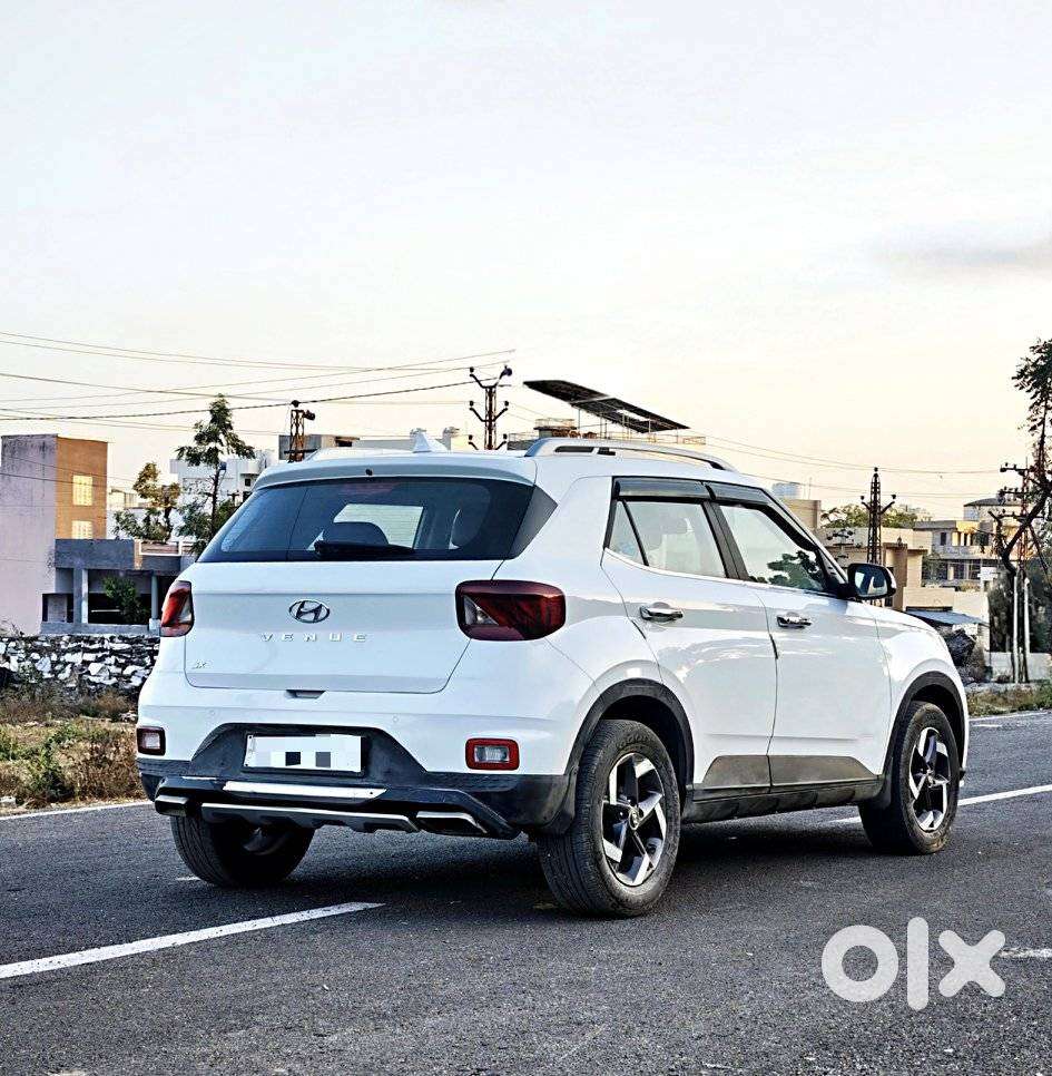 Hyundai Venue Sx (o) Mt 1.5 Diesel, 2021, Diesel