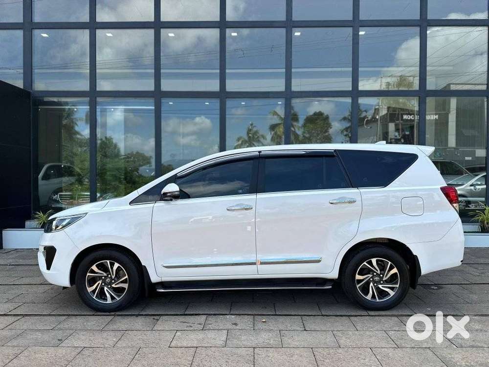 Toyota Innova Crysta 2.4 Gx Limited Edition At 7 Str, 2021, Diesel