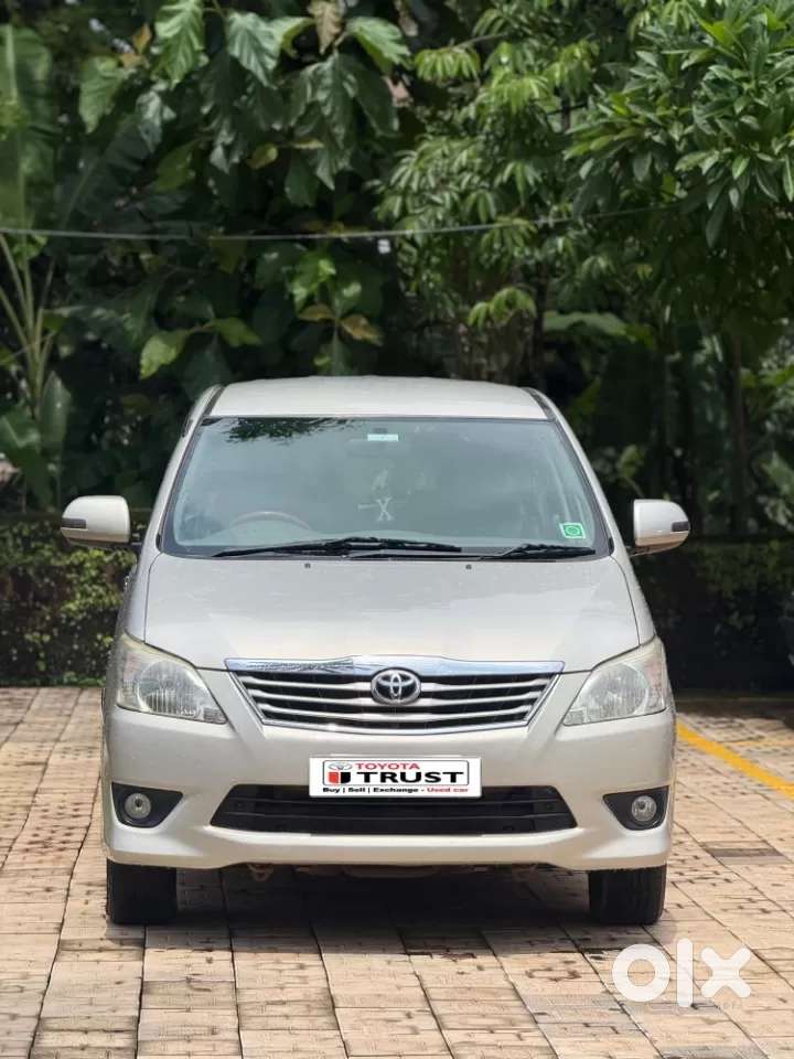 Toyota Innova 2.5 Vx 7 Seater Bs Iv, 2012, Diesel
