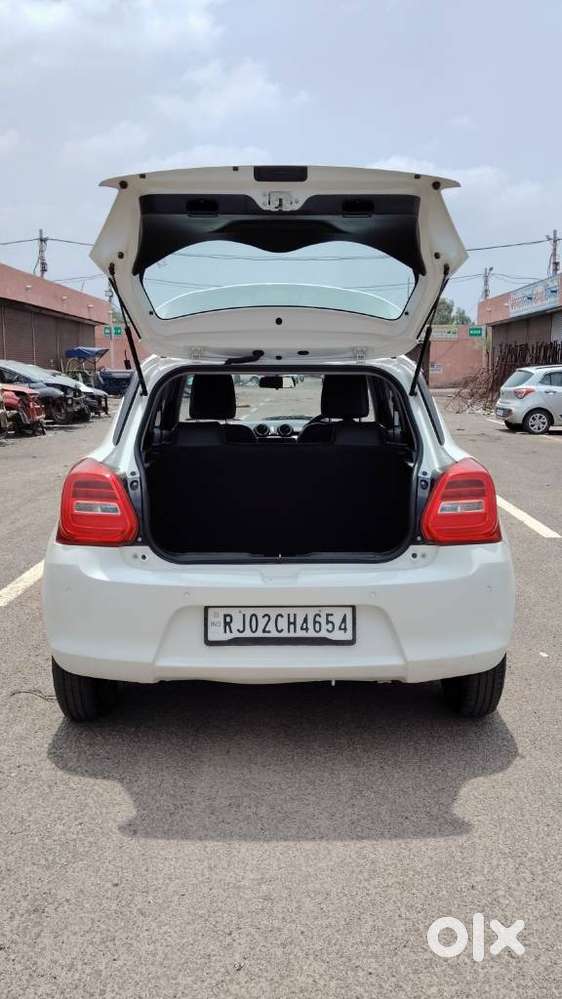 Maruti Suzuki Swift Vxi Abs Bsiv, 2024, Petrol
