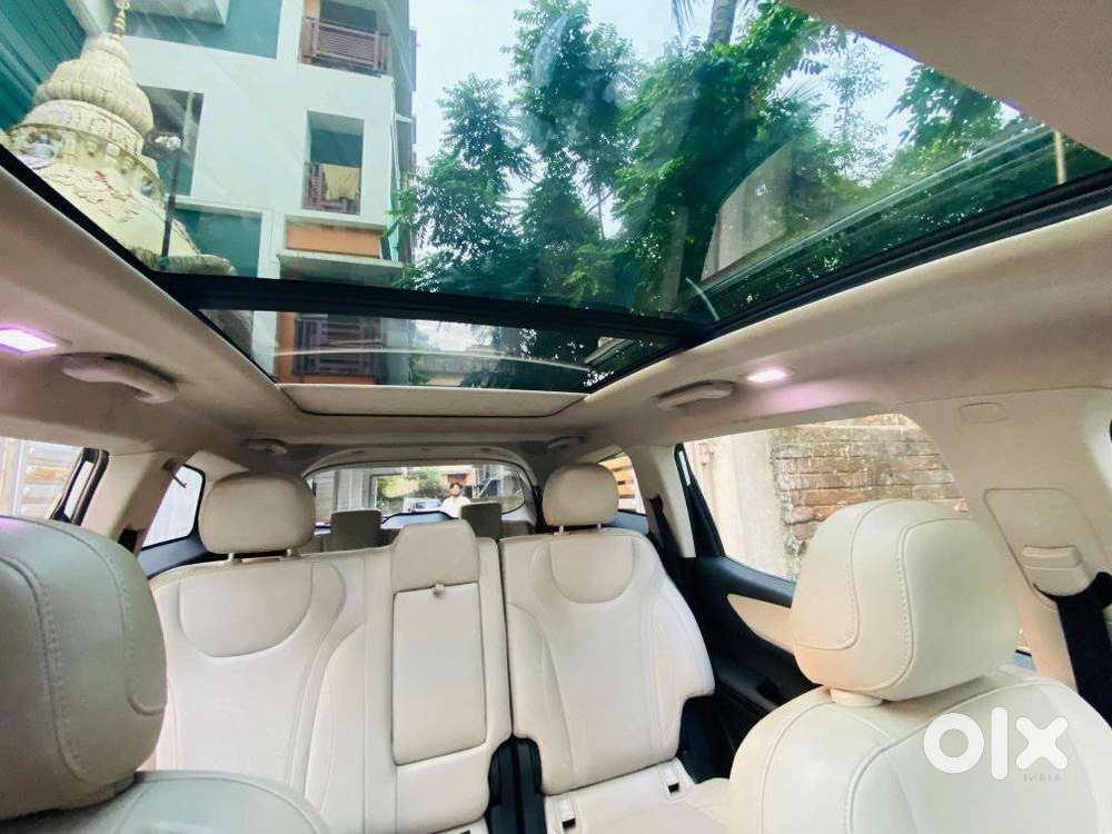 Mahindra Xuv700 2.0 Ax 7 Petrol At Luxury Pack Str, 2022, Petrol