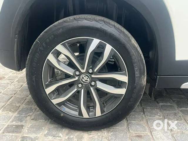 Toyota Urban Cruiser Taisor V 1.0 Petrol Mt, 2024, Petrol