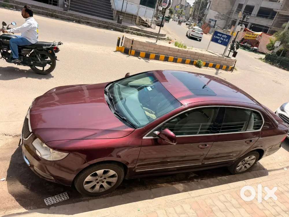 Skoda Superb 2.0 At Dsg. New Condition Car