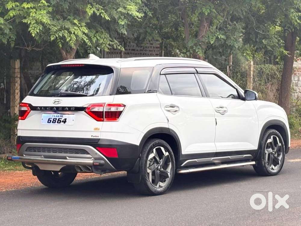 Hyundai Alcazar, 2023, Petrol