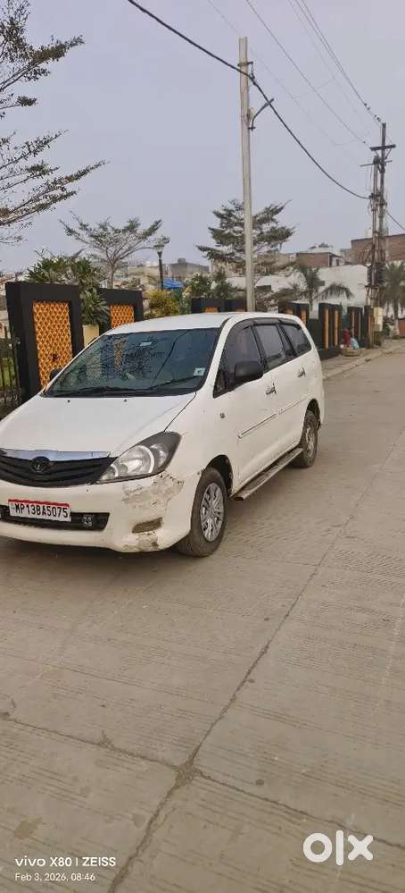 Toyota Innova Petrol 2006 Model