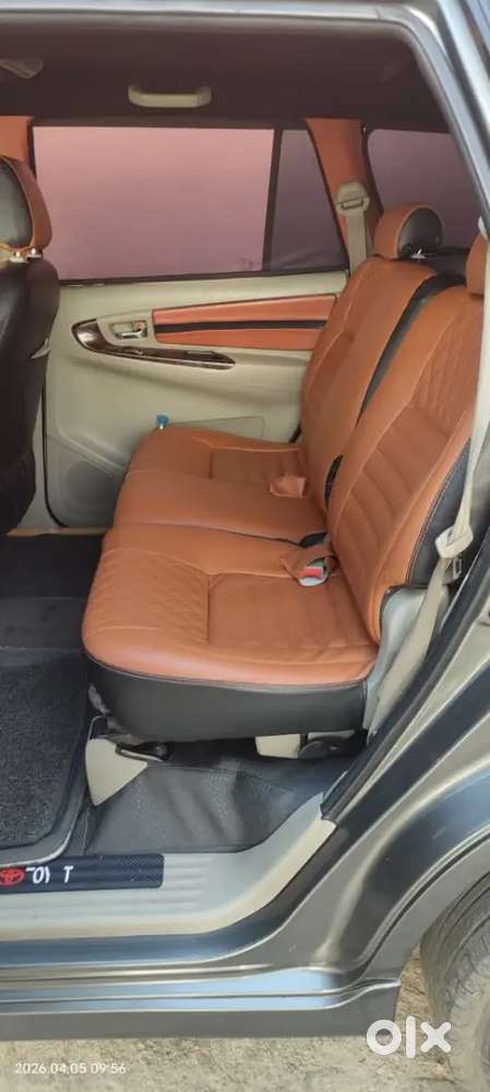 2015 Innova 2.5 V