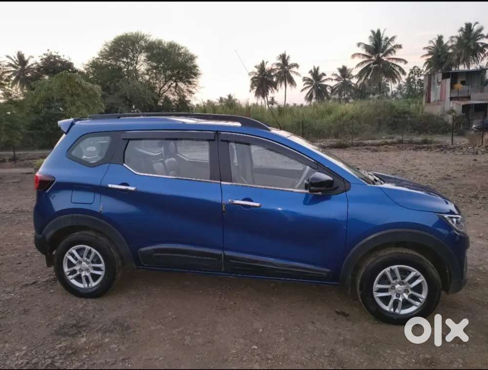 Renault Triber Rxt 2023 Petrol