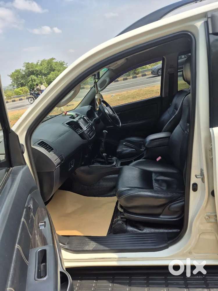 Toyota Fortuner 2015 Diesel Well Maintained