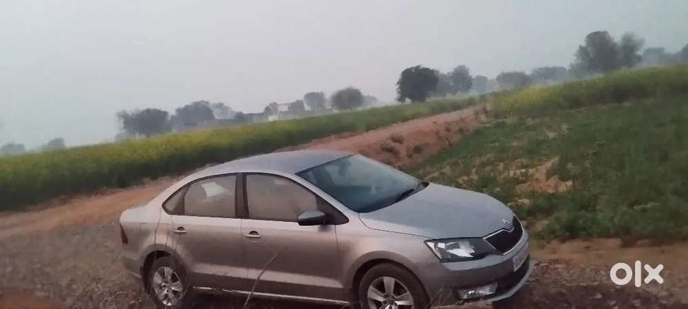 Skoda Rapid 1.6 Ambition 2018