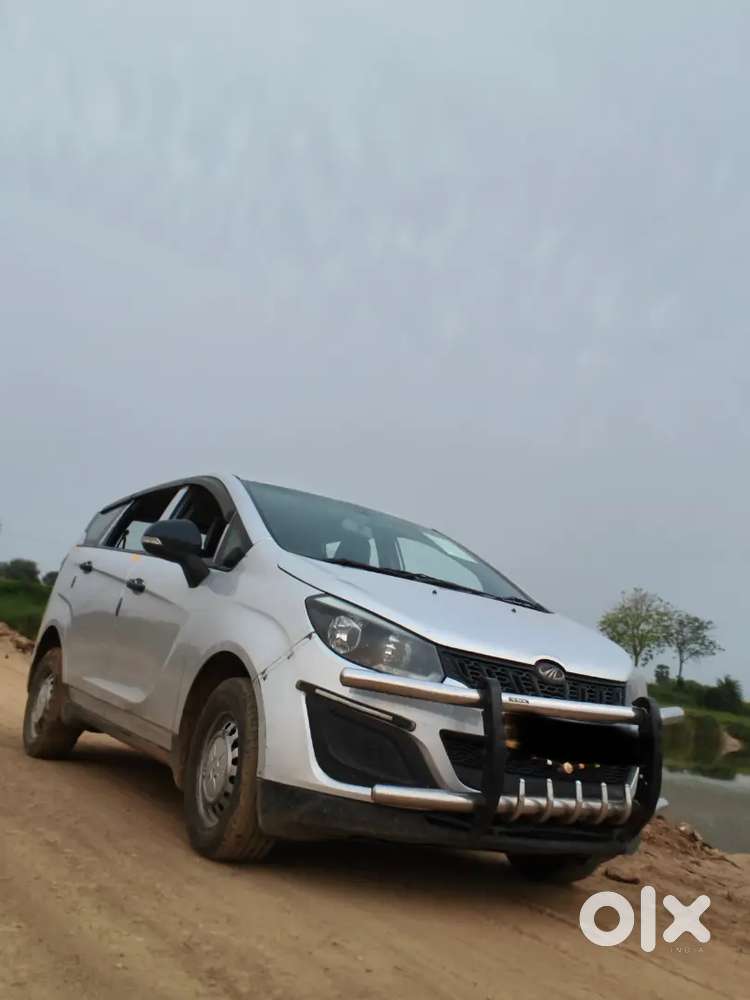 Mahindra Marazzo 2020
