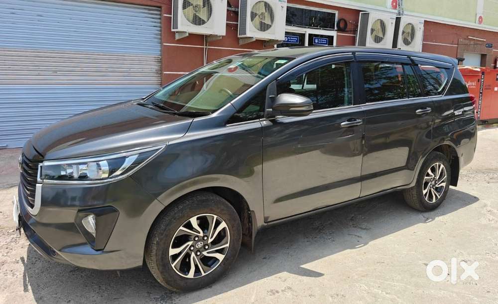 Toyota Innova Crysta 2022