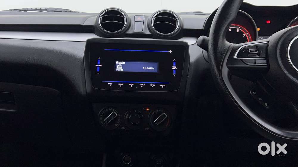 Maruti Suzuki Swift 2018 Vxi, 2022, Petrol