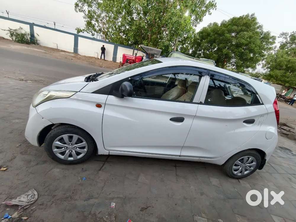 Hyundai Eon 2013 Petrol Well Maintained