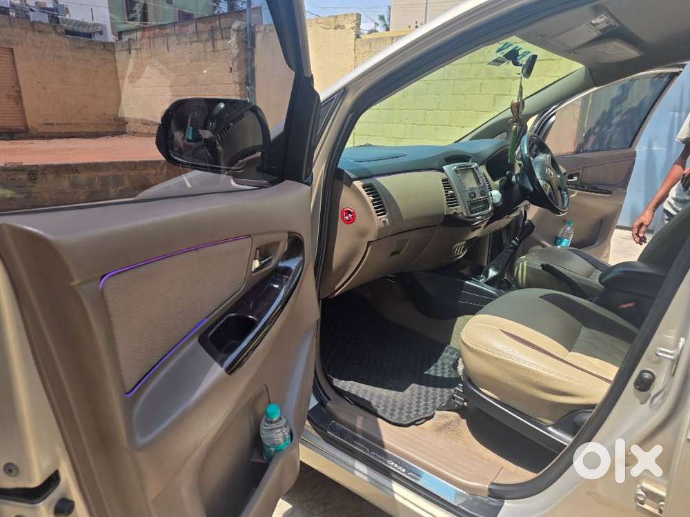 Toyota Innova 2015 Model