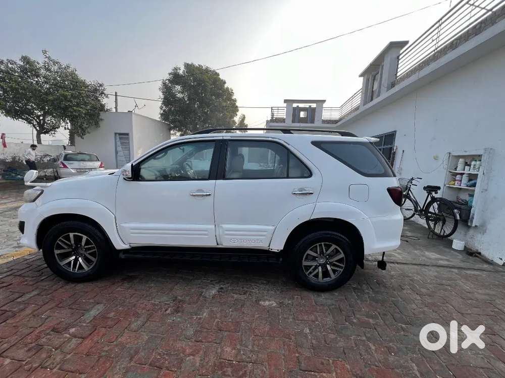 Toyota Fortuner Diesel 2012