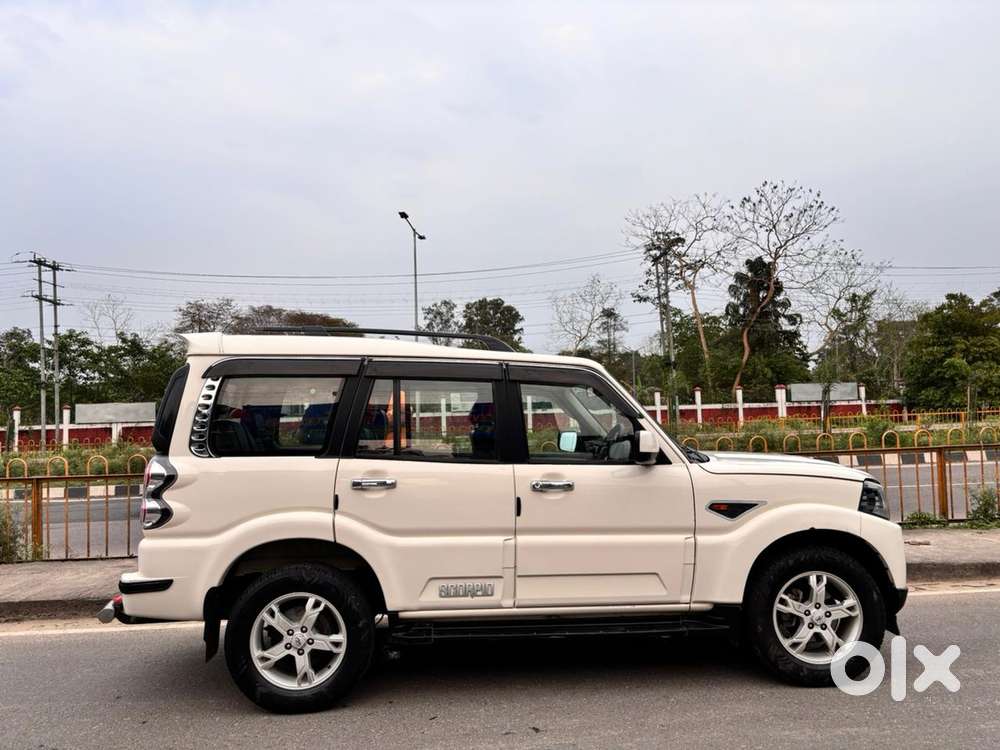 Mahindra Scorpio S10, 2016, Diesel