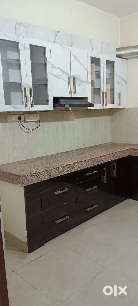 Pam Paradise apartment