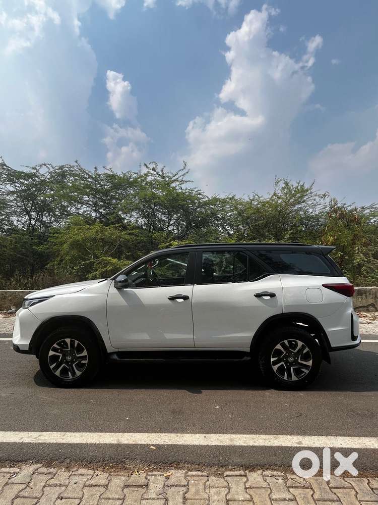 Toyota Fortuner Legender 4x2 At 2.8, 2024, Diesel