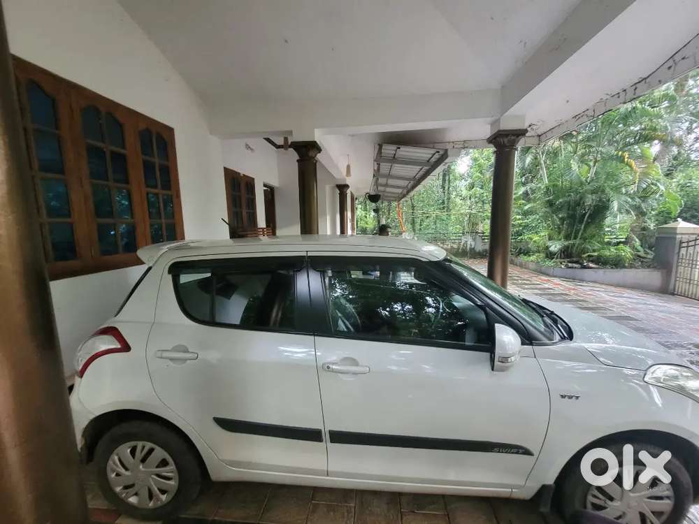 Maruti Suzuki Swift 2015 Manual Petrol