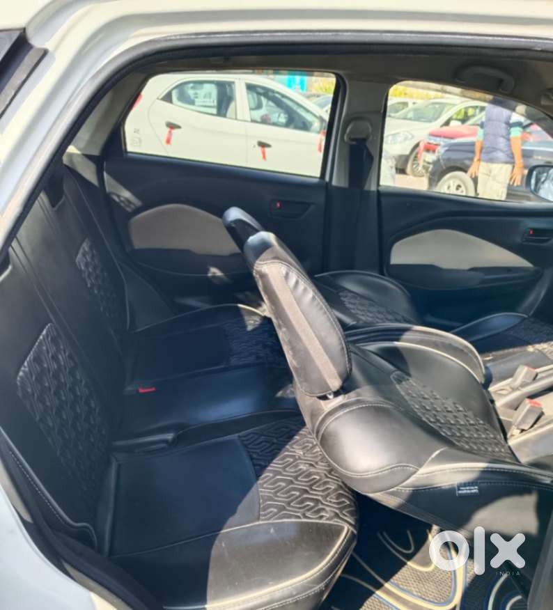 Toyota Glanza 1.2 E, 2023, Petrol