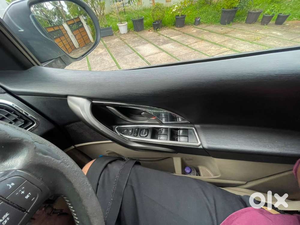 Mahindra Xuv500 Diesel 2015