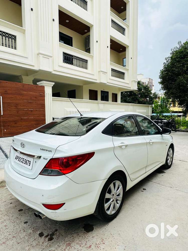 Hyundai Verna Crdi Vgt Sx 1.5, 2012, Diesel