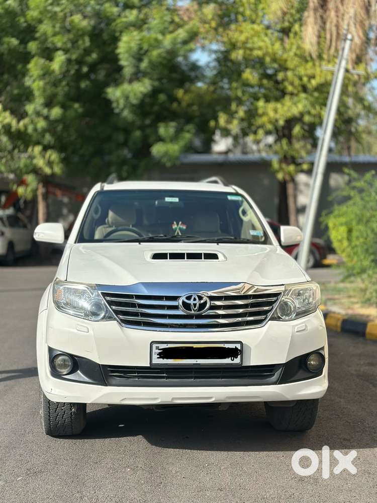 Toyota Fortuner Diesel 2012