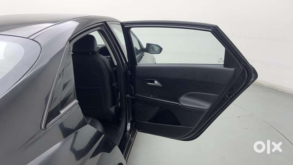 Hyundai Verna 1.5 Sx Turbo Petrol Dct, 2023, Petrol