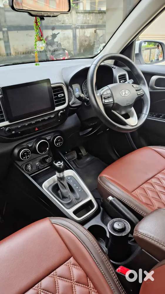 Venue Turbo Petrol Automatic