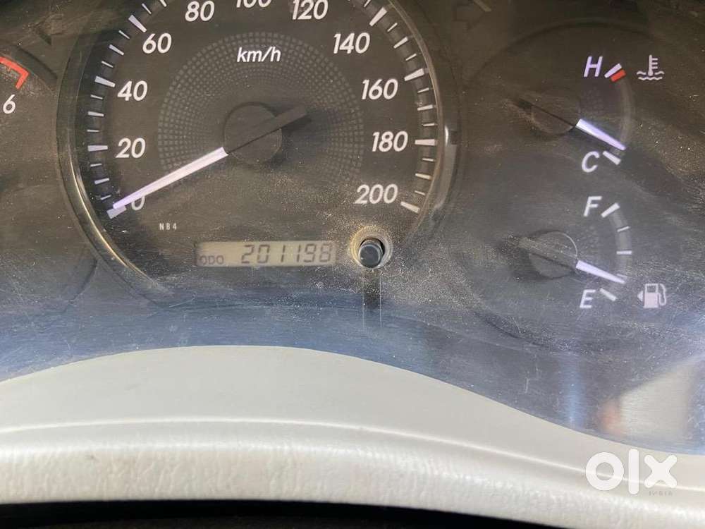 Toyota Innova 2014 Diesel Well Maintained