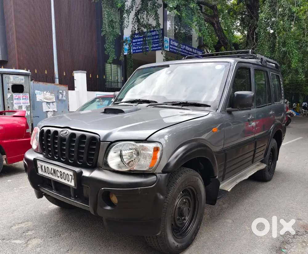 Mahindra Scorpio 2006