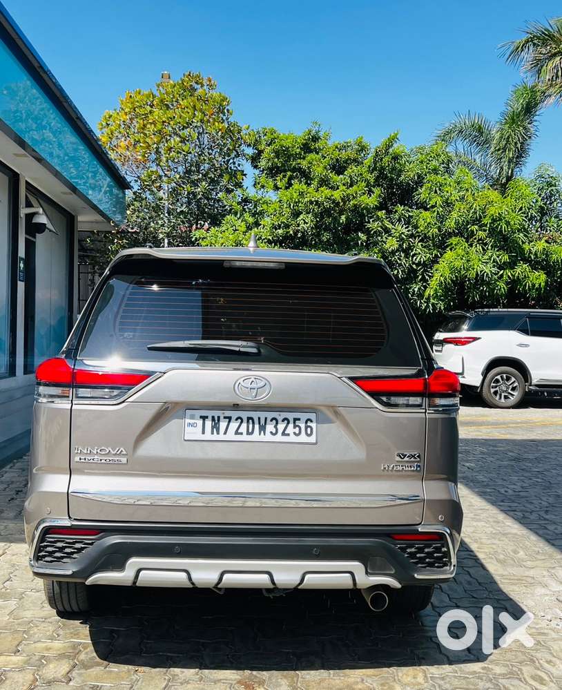 Toyota Innova Hycross 2024 Hybrid Automatic