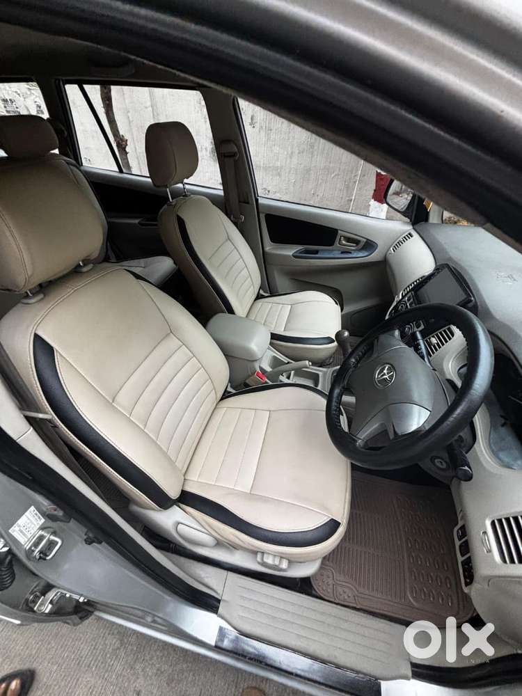 Toyota Innova 2.5 G (diesel) 8 Seater, 2012, Diesel