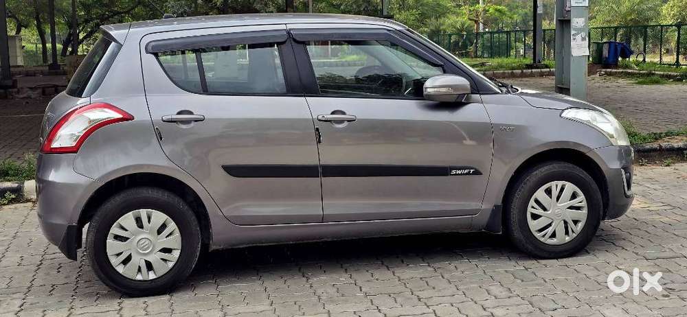Maruti Suzuki Swift Vxi Optional, 2015, Petrol