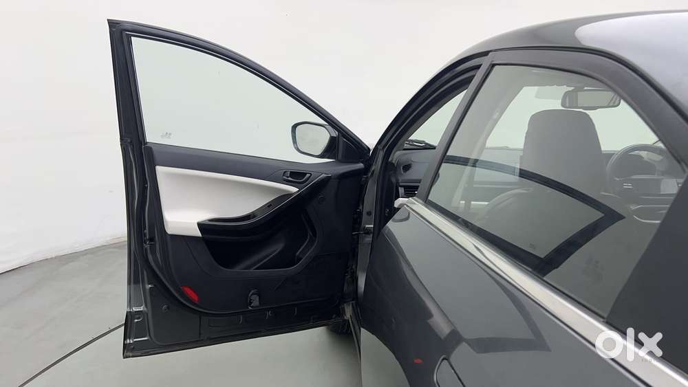 Tata Curvv Creative Plus S 1.2 Revotron Petrol 7dca, 2024, Petrol