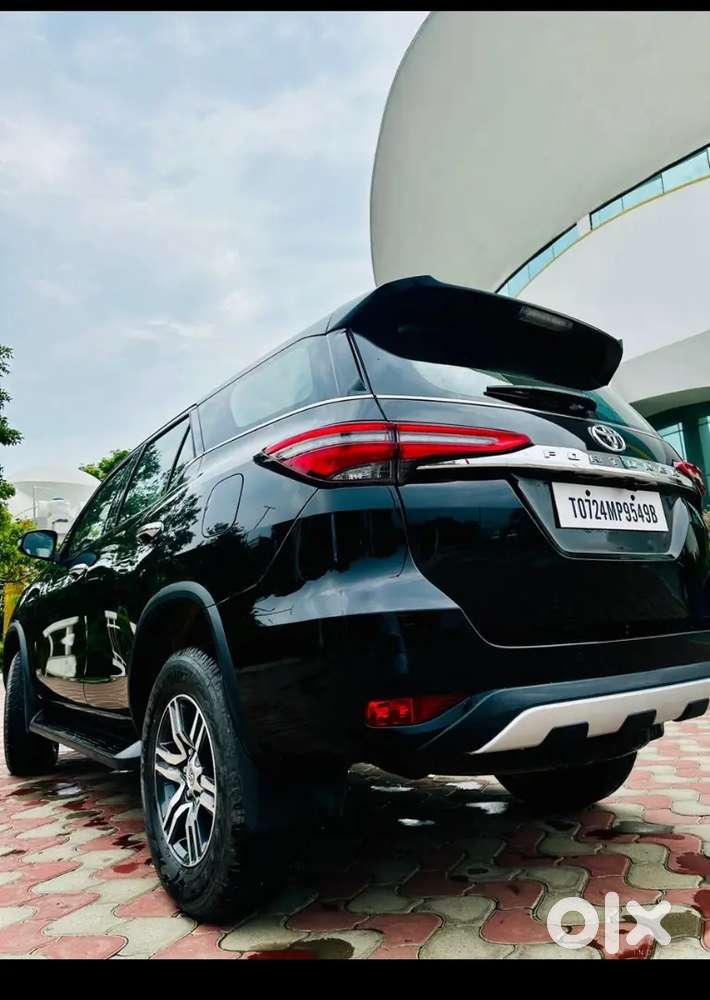 Toyota Fortuner 2024 Diesel 28000 Km Driven