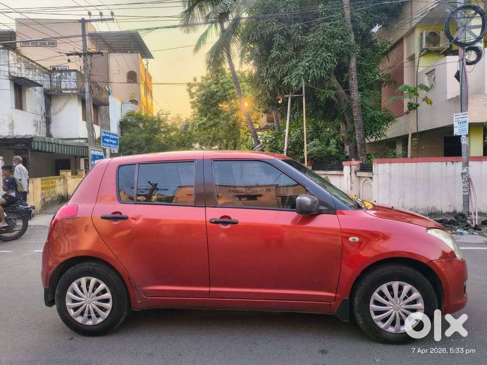Maruti Suzuki Swift Vxi + Manual, 2010, Petrol