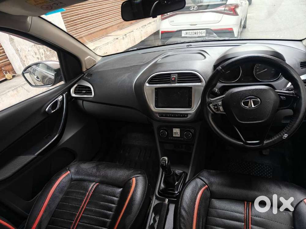 Full Top Model. Brand New Condition.loaded Qith Features